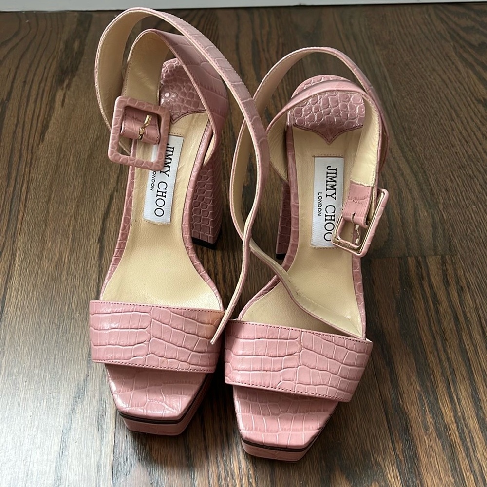 Jimmy Choo Pink Croc-Embossed Women's Sandals
Only worn 3 times